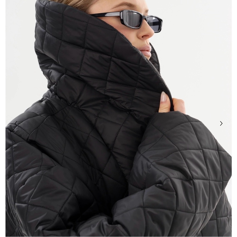 NWT Lamarque Oversized Quilted Coat.